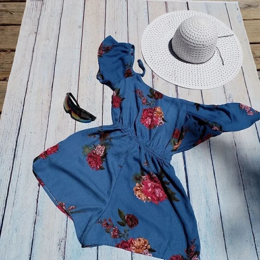 Xhilaration Ladies Summer Floral Cold Shoulder Romper, Sm